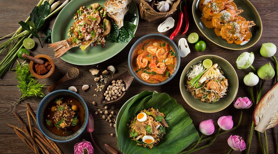 Authentic Thai dishes at Two Thai Cuisine in Bluffton, SC served fresh with cozy, minimalist charm.